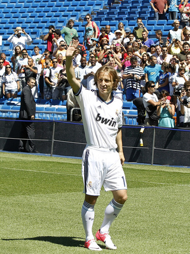 扑克中如何保持冷静（扑克对局中保持冷静的策略）